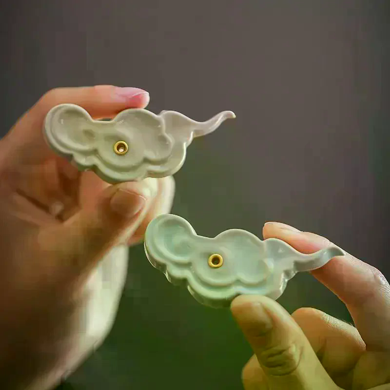 Ceramic Auspicious Cloud Mini  - Home Fragrance Miniso review and price
